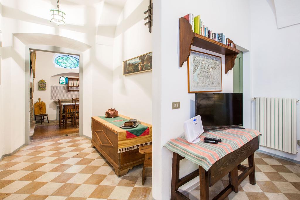 טוסקולנו מדרנו Il Batti Apartment Water Front And Private Beach מראה חיצוני תמונה