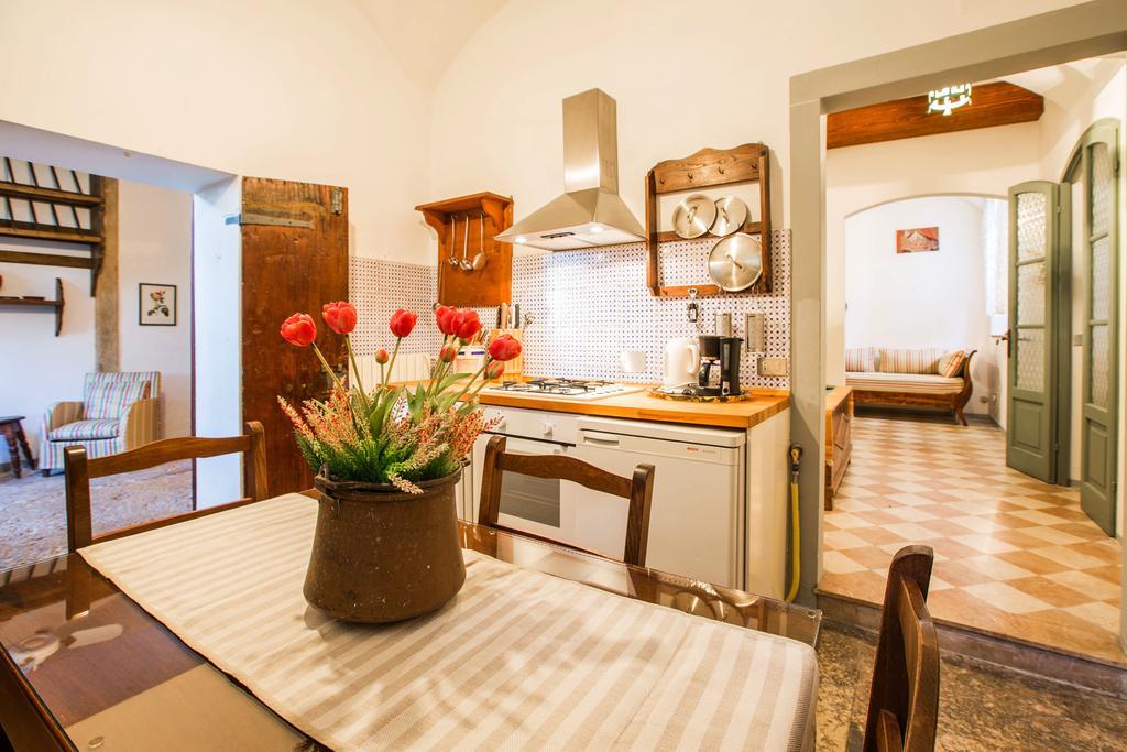 טוסקולנו מדרנו Il Batti Apartment Water Front And Private Beach מראה חיצוני תמונה